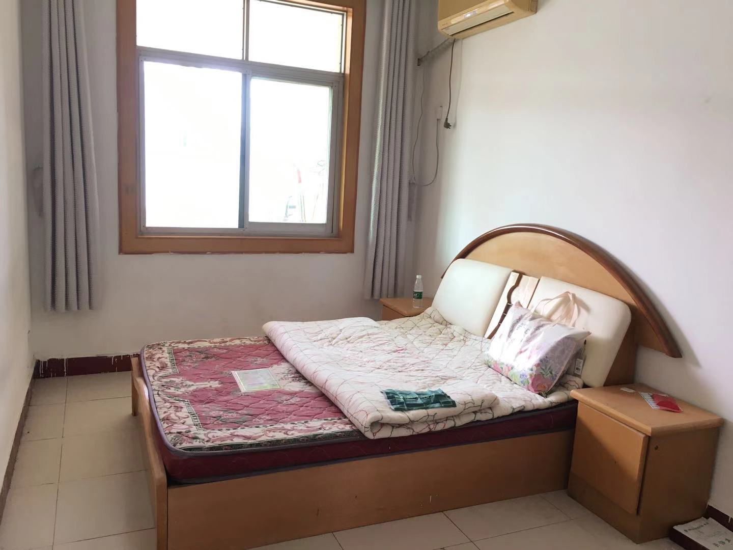 沔州 老八中宿舍 就在旁边