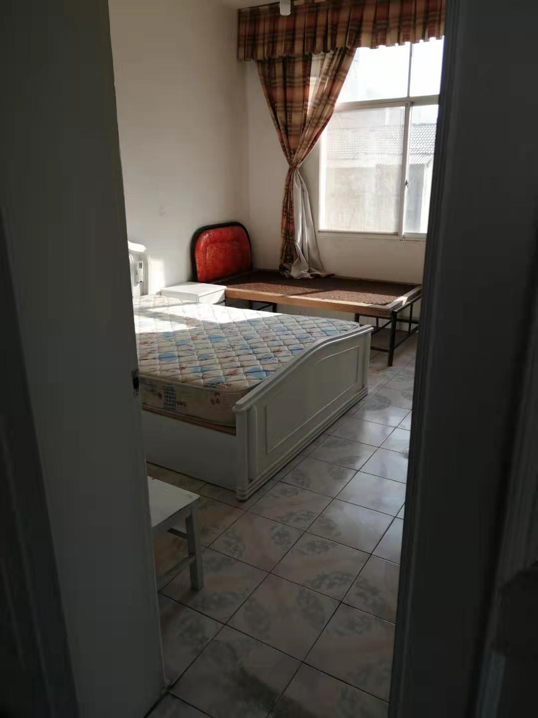 仙桃四中对面银行宿舍（非中介）出租