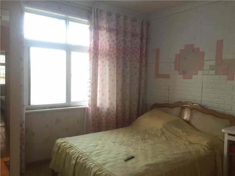 汉江 旁两房拎包入住正满五年