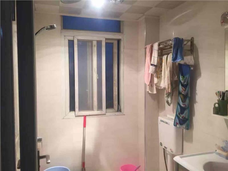 汉江 旁两房拎包入住正满五年