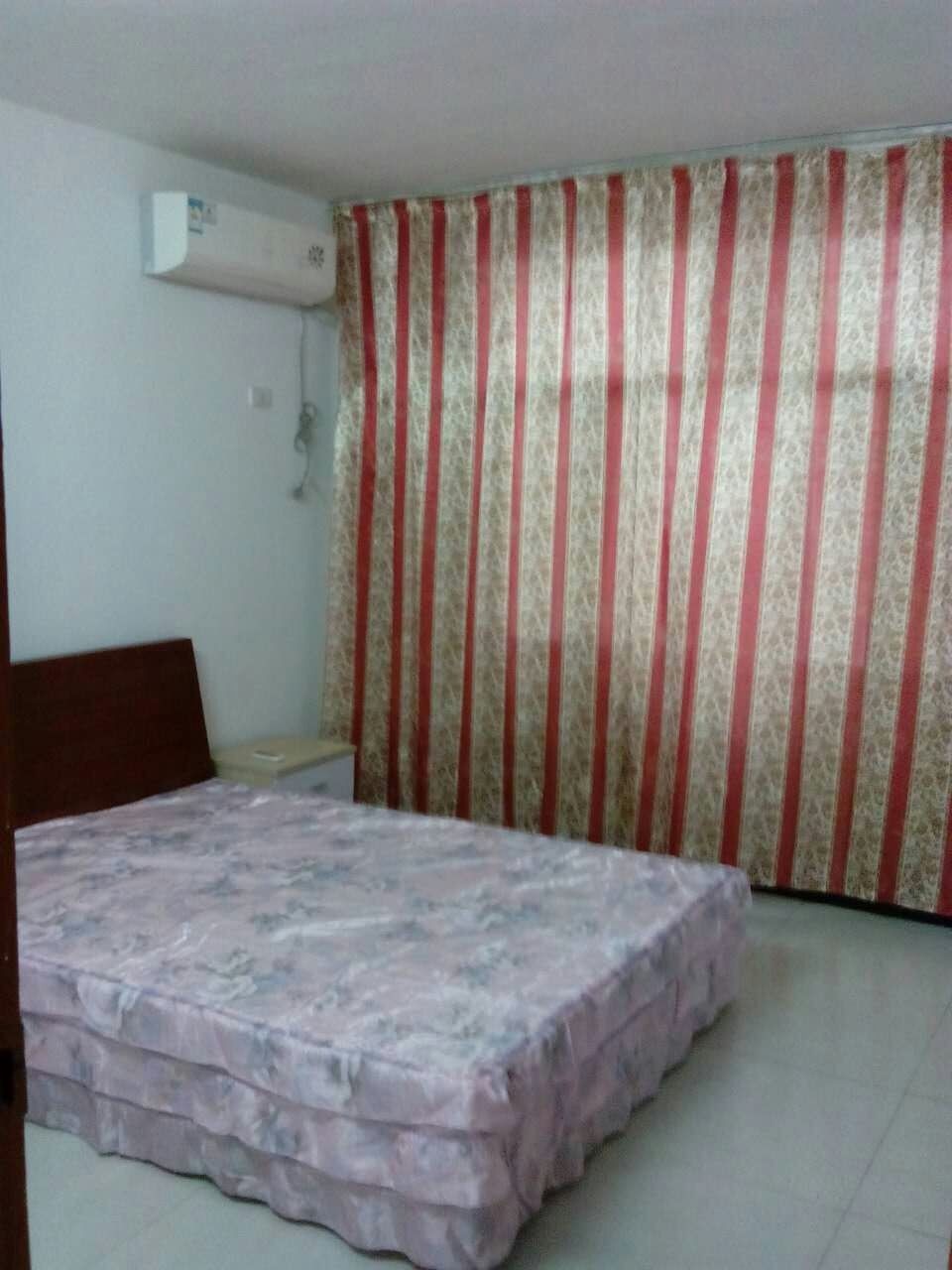 复州花园北门附近出租房出售