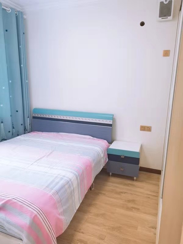 锦绣江山精装小三房正满两年