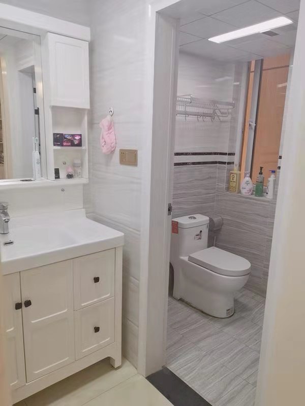 锦绣江山精装小三房正满两年