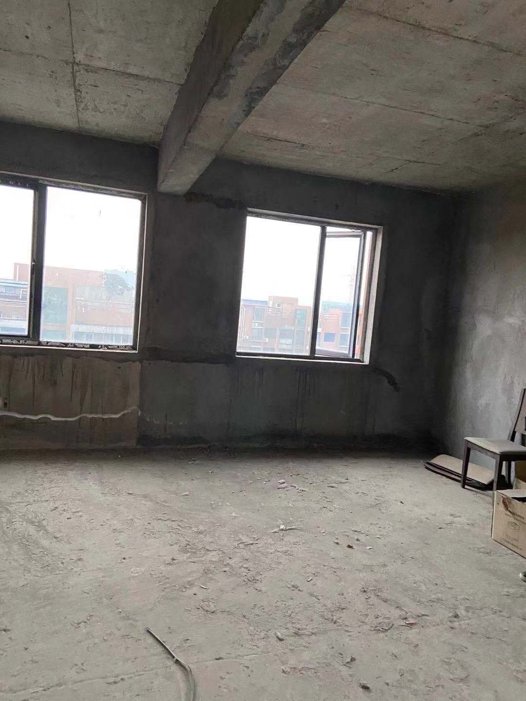 金域城邦55平东南出售