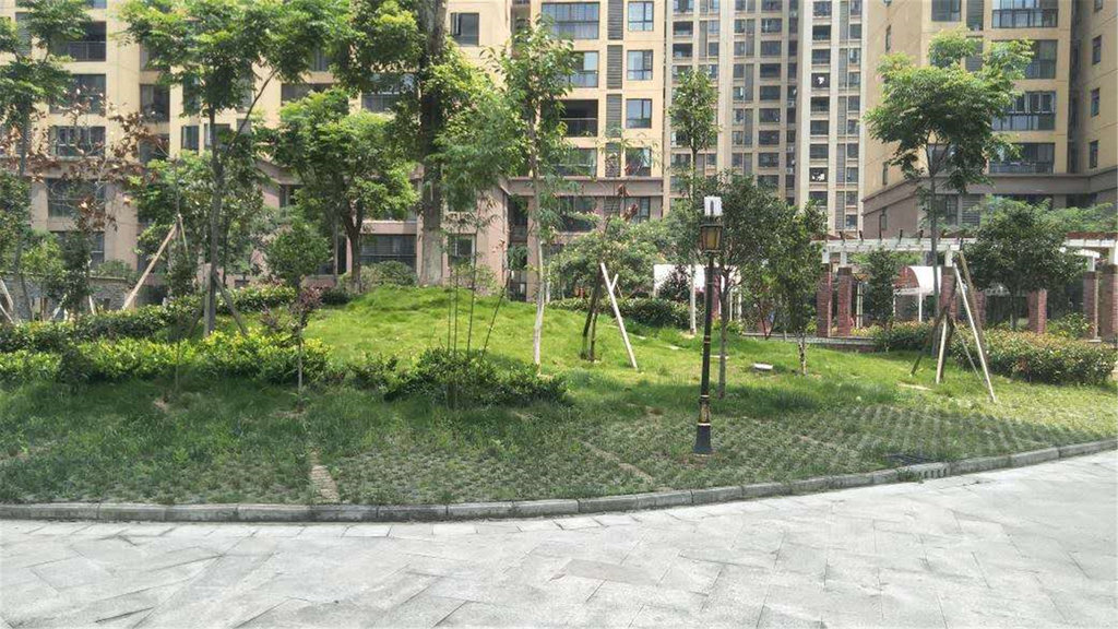 元泰未来城 紧挨仙桃新三中 黄金楼层  毛坯三房 南北通透 诚心出售