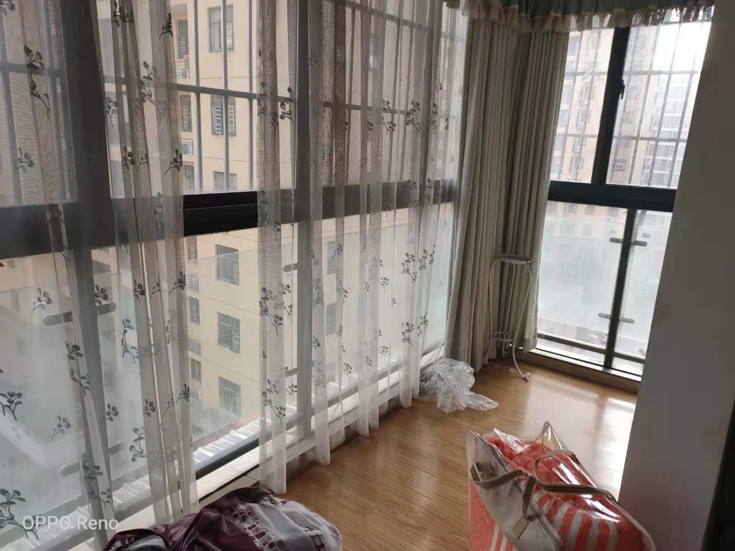 城南新三中旁边精装好房100平67万