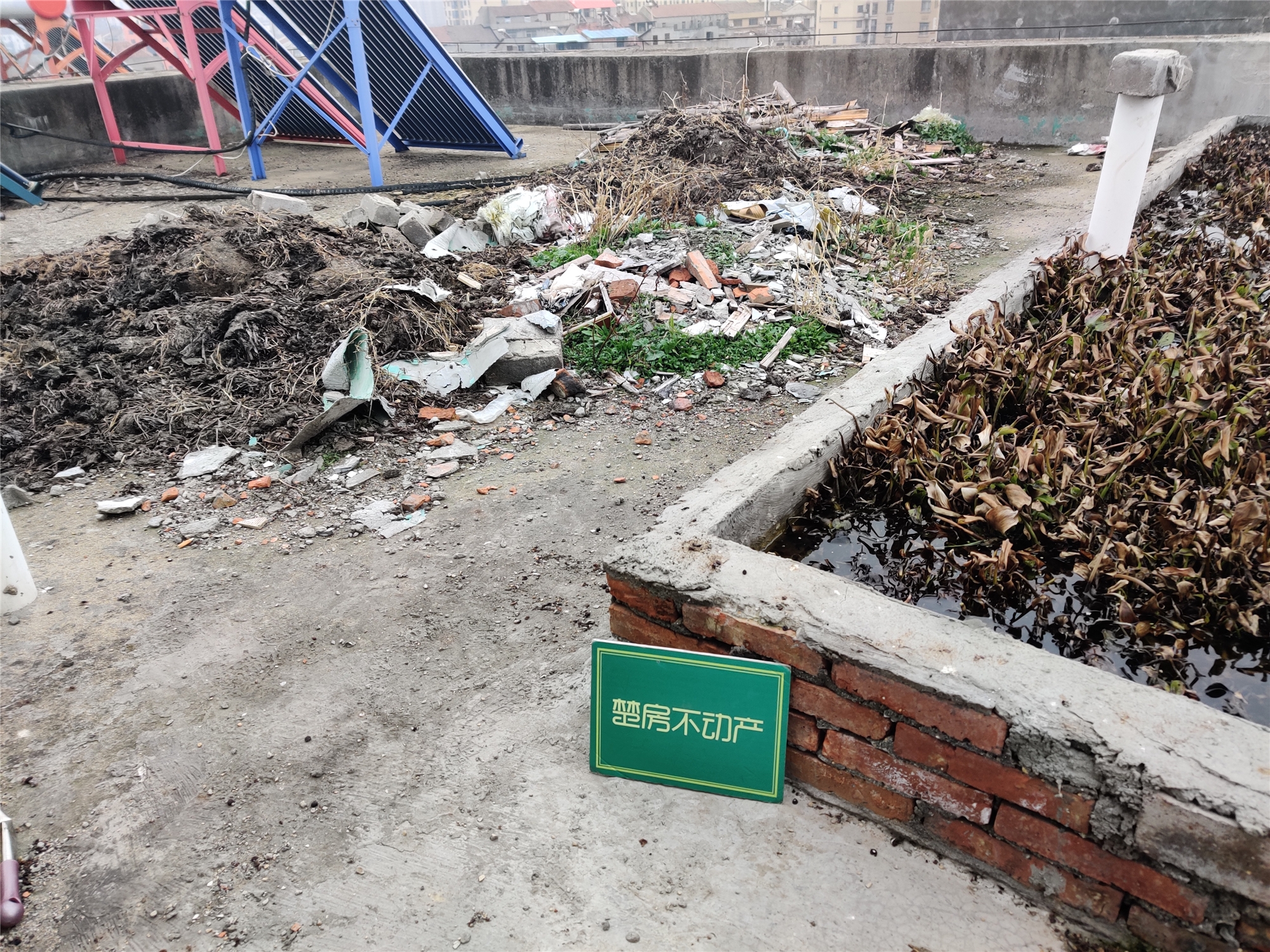 豪泰家园宏达路离沃尔玛百步之遥生活很方便