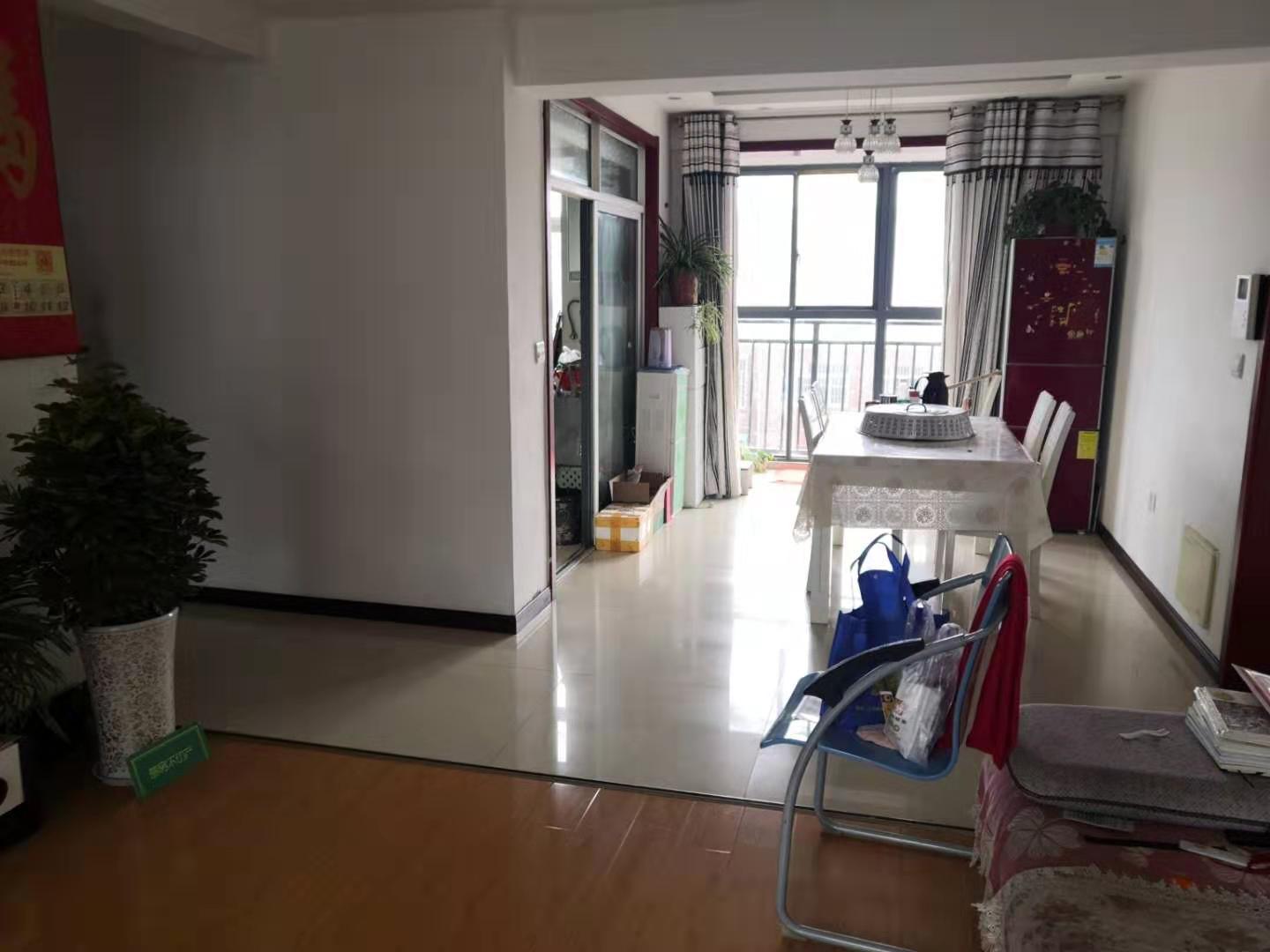 新天地沃尔玛旁边田园国际精装修3室南北通透诚心出售