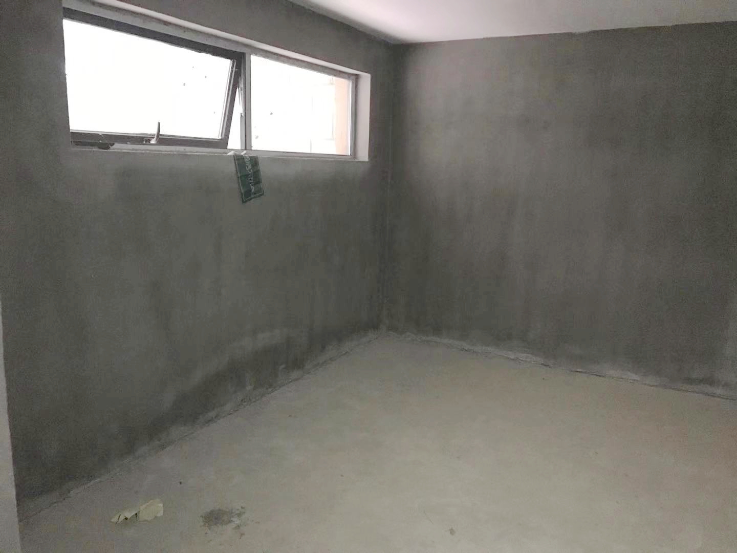 绿地华庭锦城毛坯复式带花园送储藏室送车库看房方便房东诚意出售