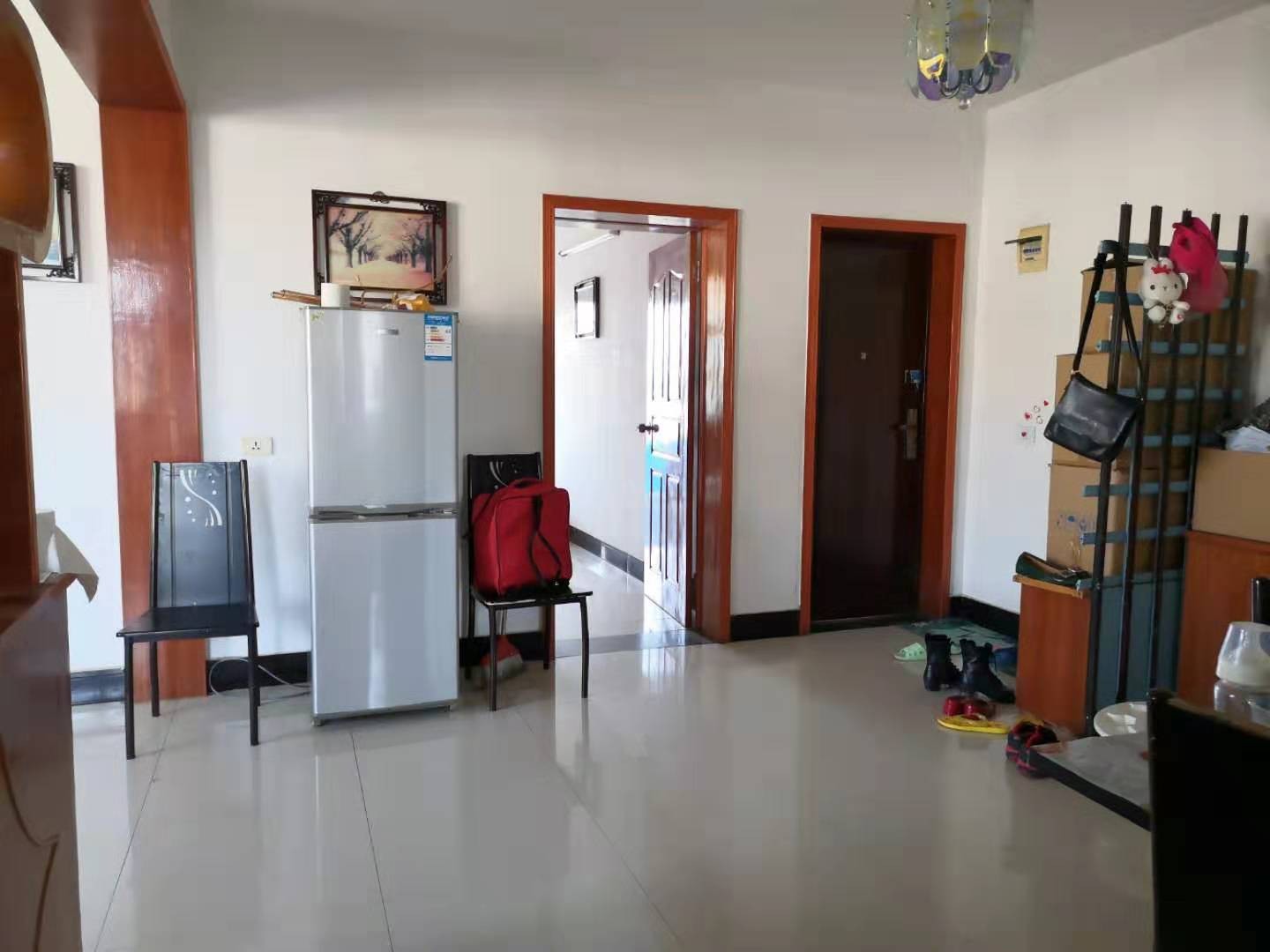 彭场镇剅沟桥小区  精装修3房 五楼