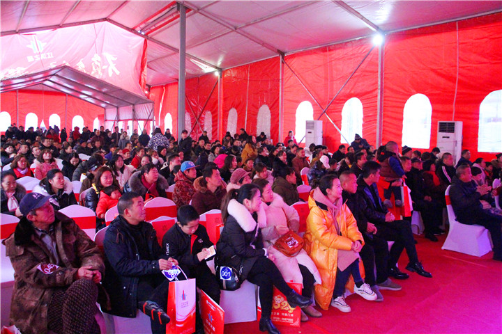 热势难挡 | 带你直击江汉之星火热的开盘现场！