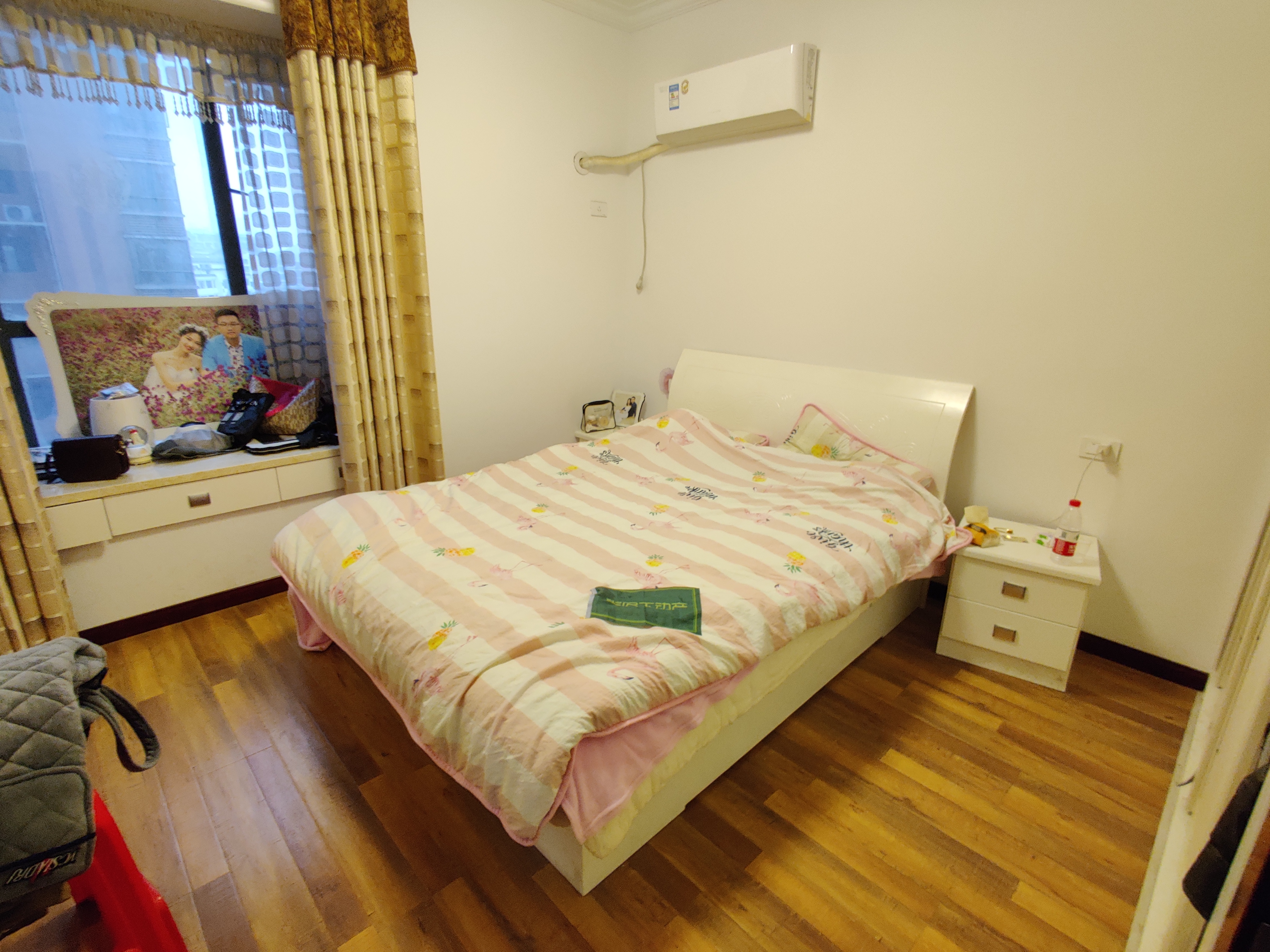 紫金城沔阳小对面幼儿园在小区内很方便精装修三房中间楼层南北通透老证