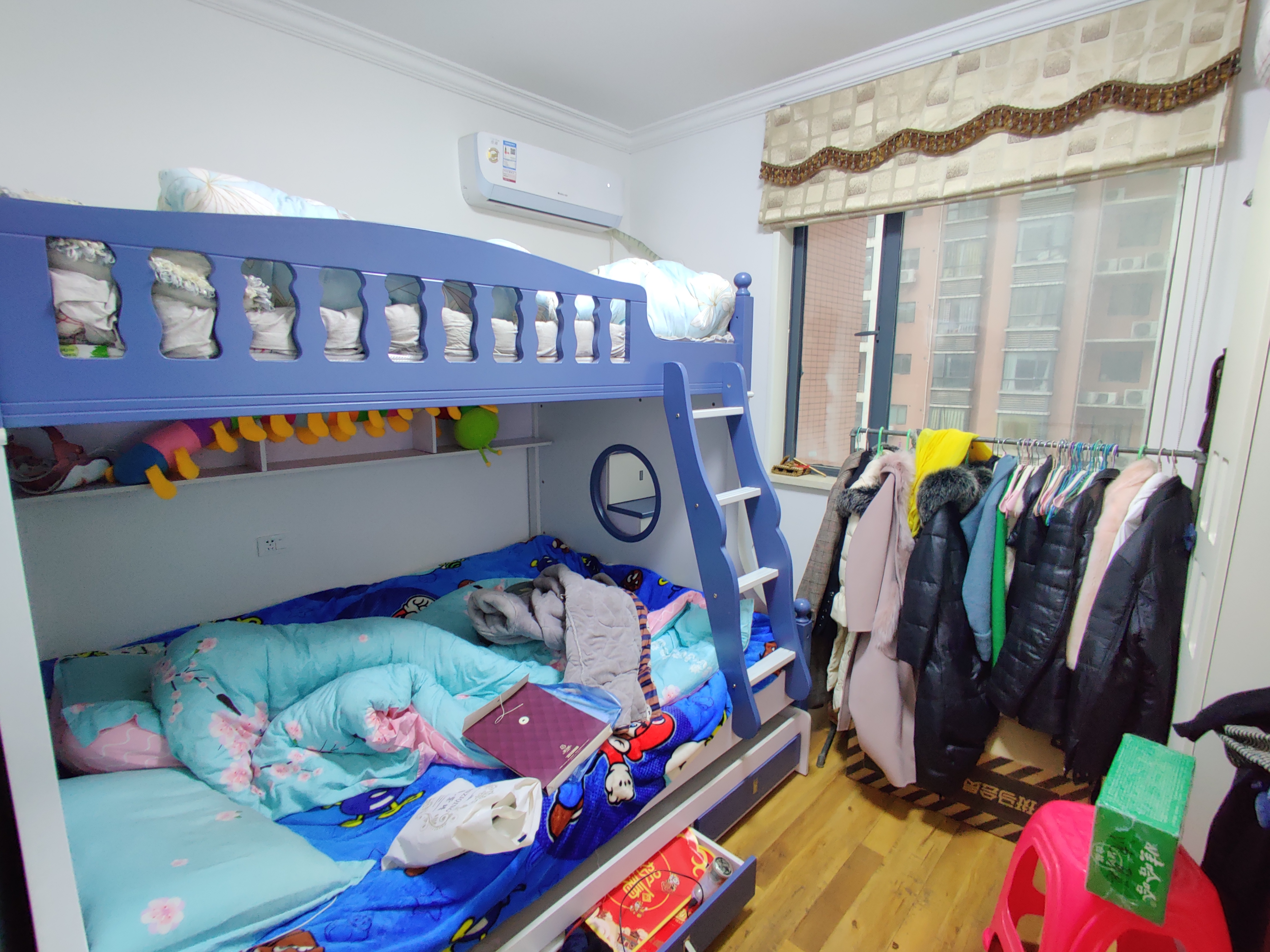 紫金城沔阳小对面幼儿园在小区内很方便精装修三房中间楼层南北通透老证