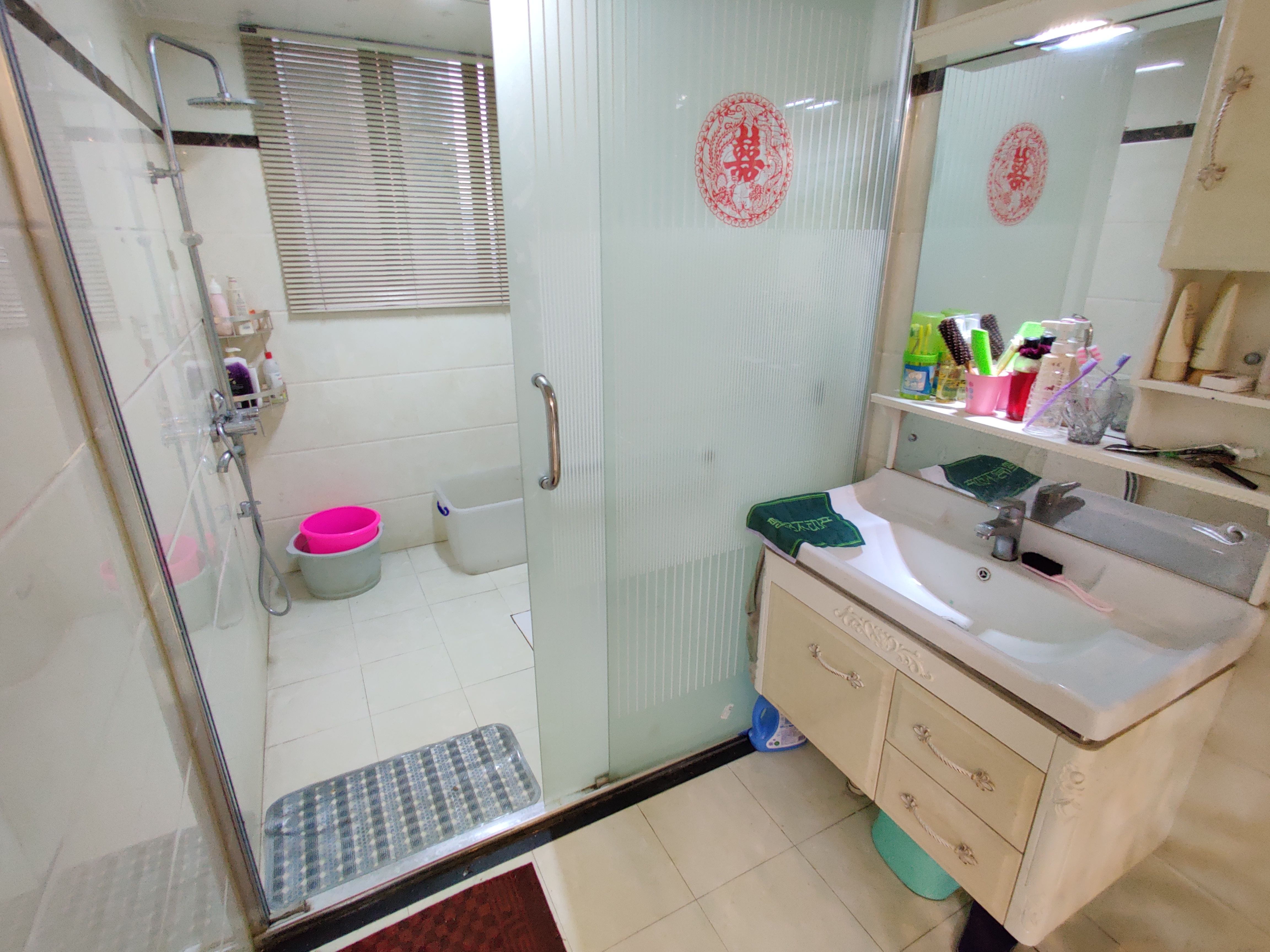 紫金城沔阳小对面幼儿园在小区内很方便精装修三房中间楼层南北通透老证