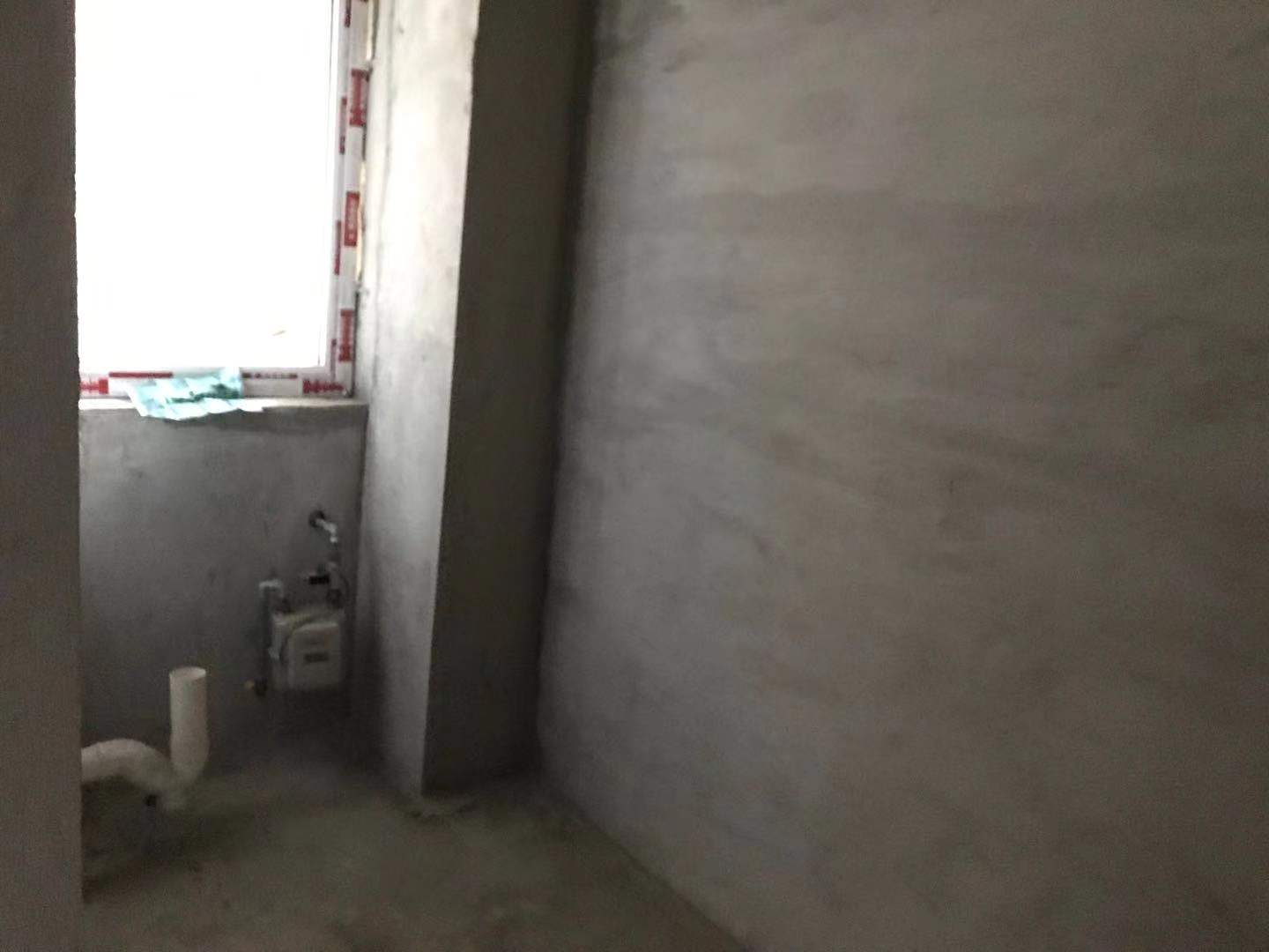 城西时代天骄毛坯小三房中间楼层业主诚意出售