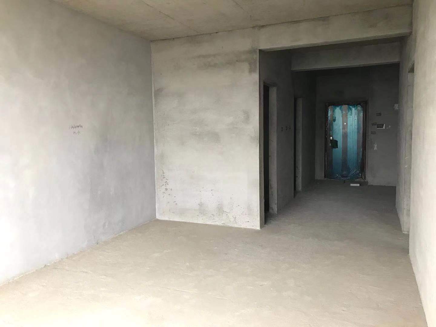 城西时代天骄毛坯小三房中间楼层业主诚意出售