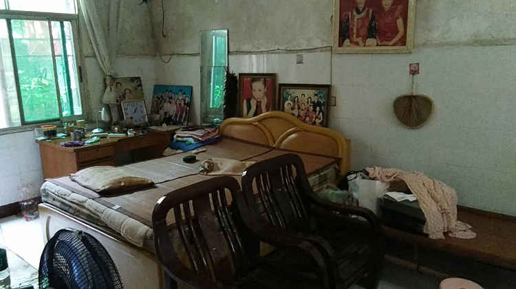 私房出售黄荆小区二干二层