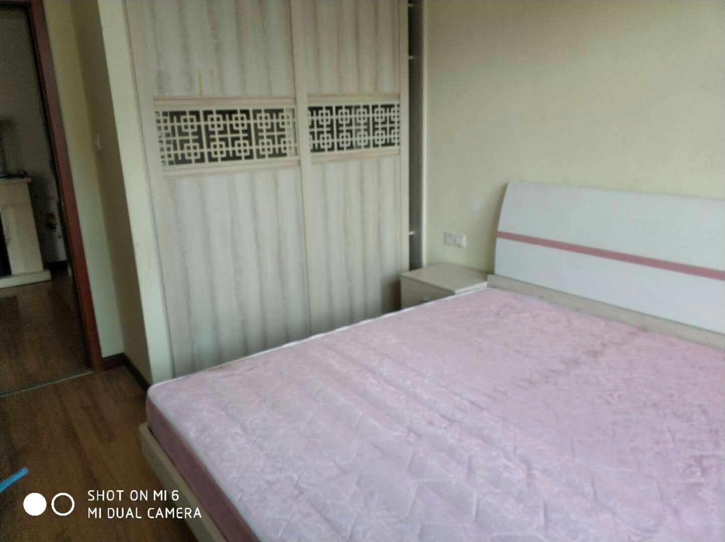 城西，田园国际，精装小三房