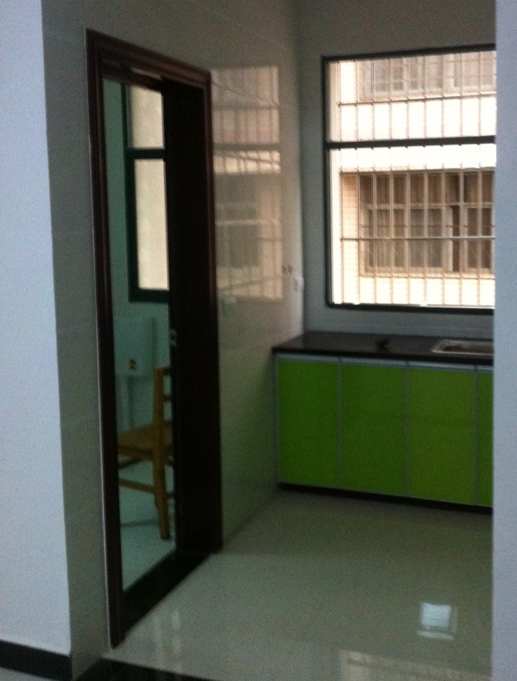 仙桃中学南边、楼层好、不愁租客（博居苑小区）