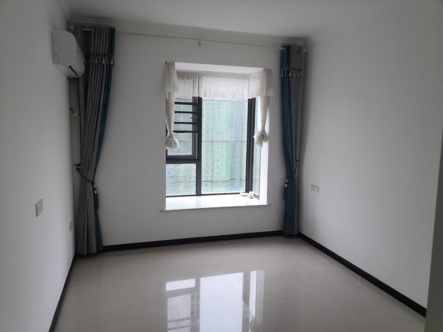 拎包入住朝南3房1厅全配电梯房