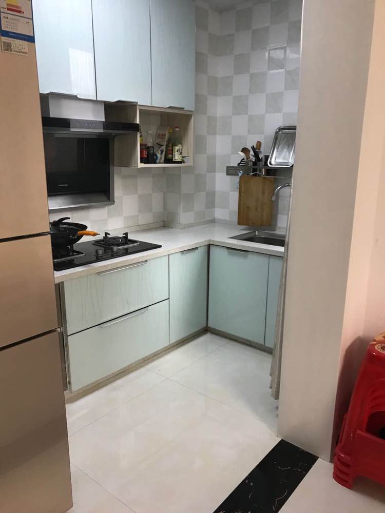 森林国际117平精装修家电齐全拎包入住