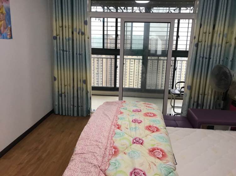 森林国际117平精装修家电齐全拎包入住