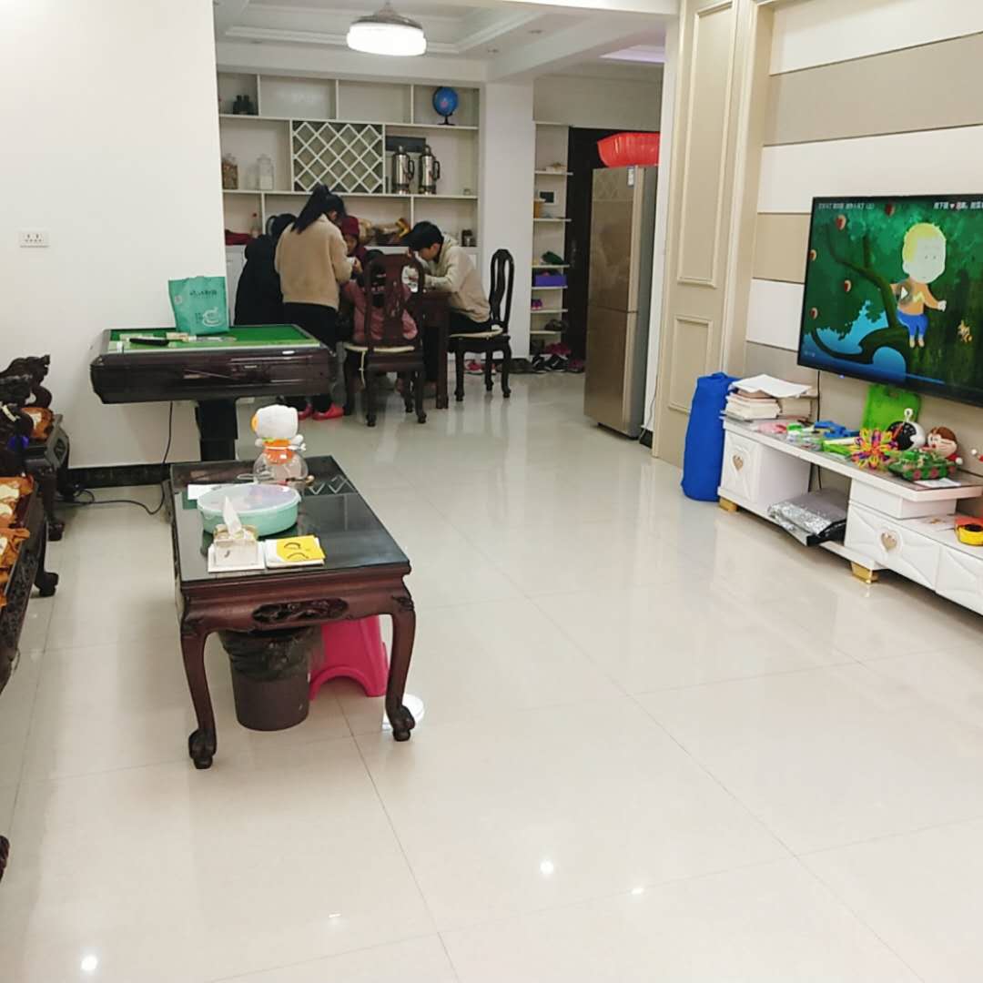 城南紫金城精装两房 低层 证满2 诚意出