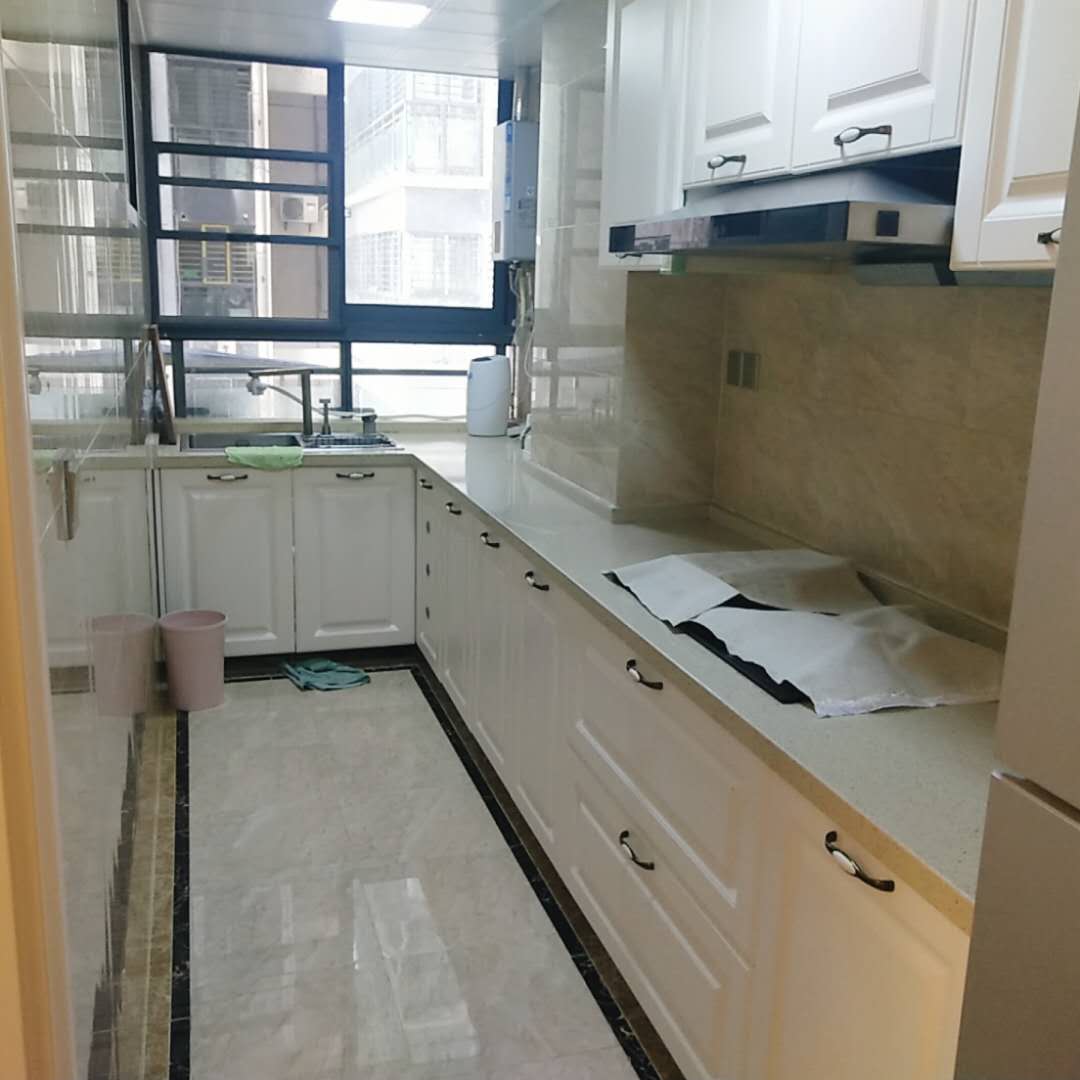 全新豪装三房还赠送超大阳台全屋品牌拎包即住