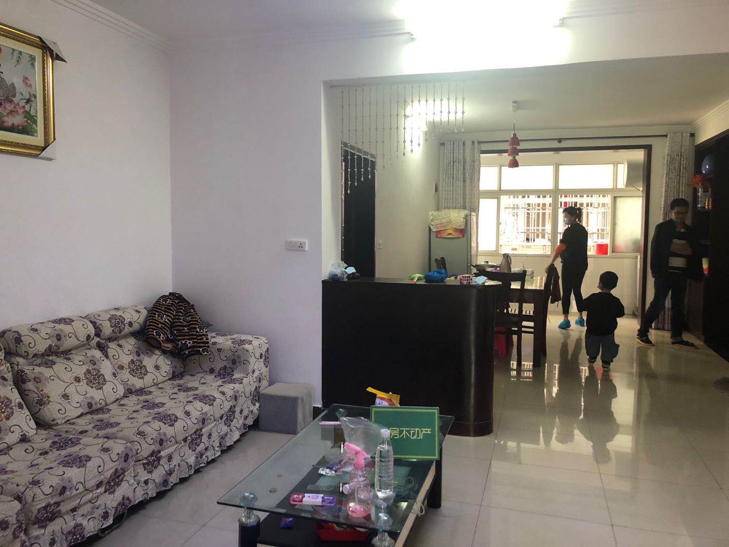 清香园，精装两房 步梯好楼层 看房方便