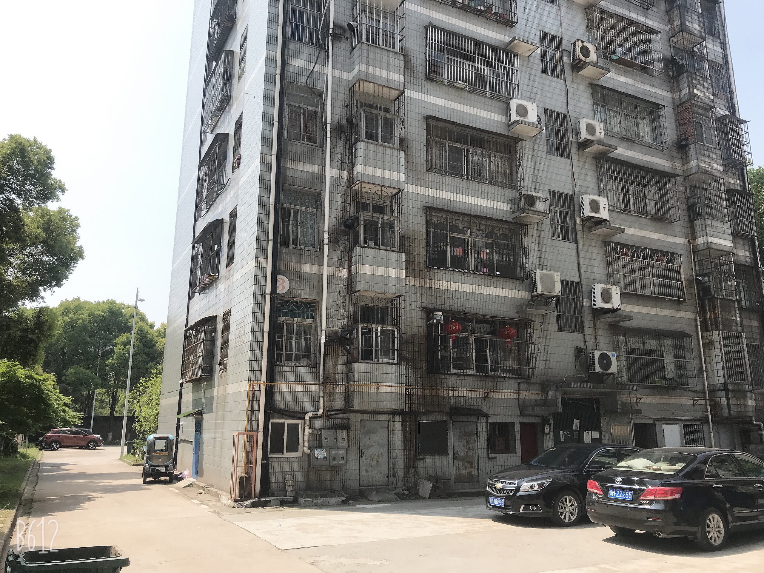 昌盛菜场旁供电局宿舍下楼就是菜场生活购物一条街