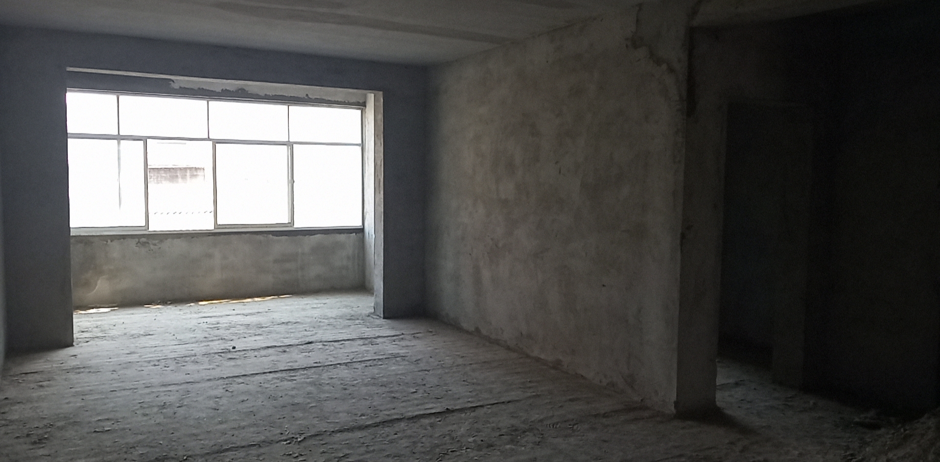 福星城旁边中层步梯房两证齐全毛坯可按揭