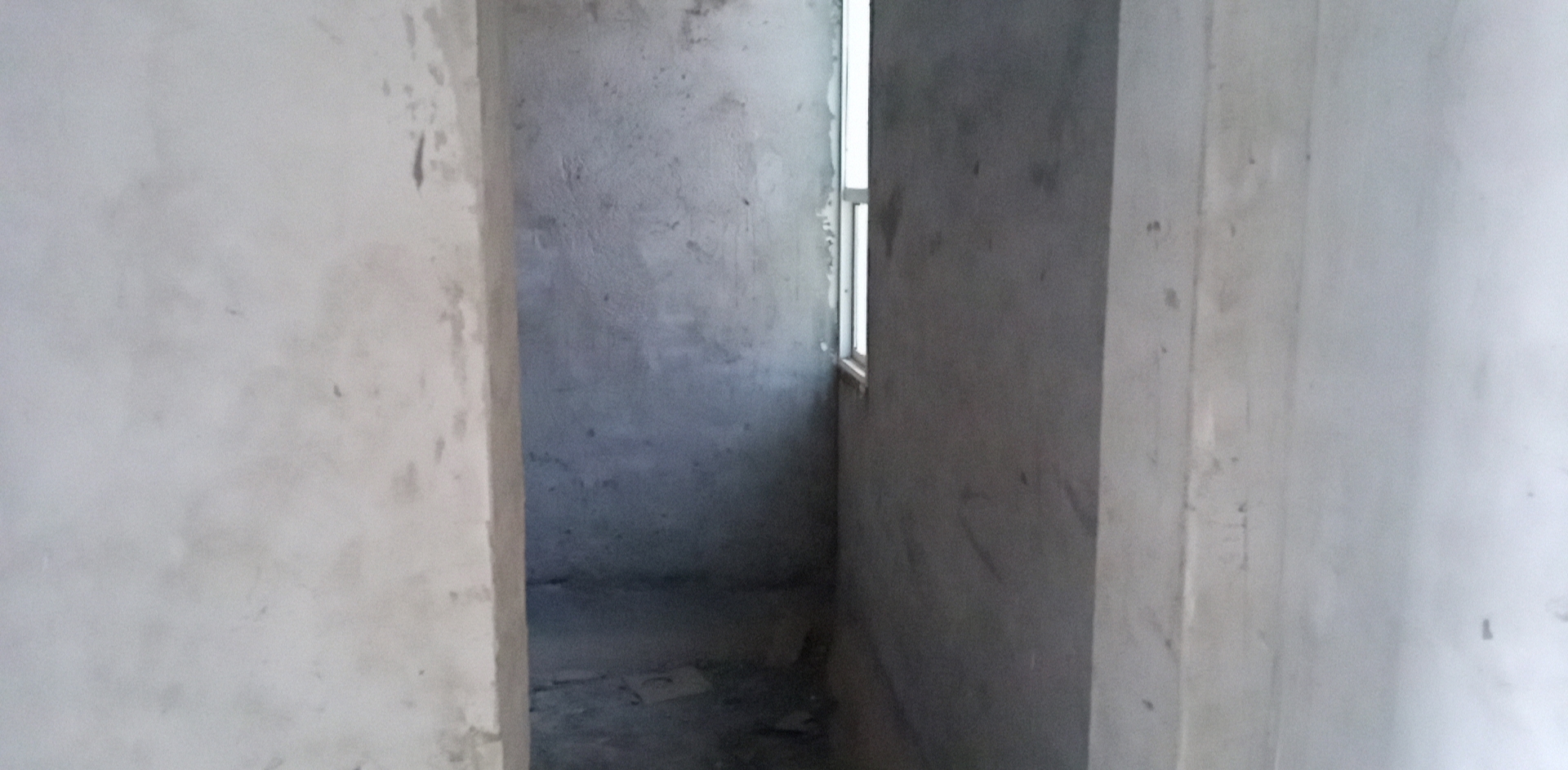 福星城旁边中层步梯房两证齐全毛坯可按揭