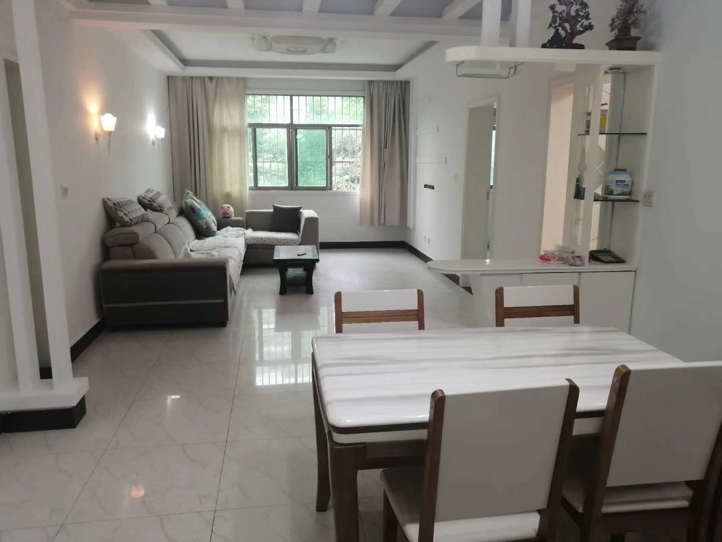 武商旁边步梯中层地段好价格漂亮业主诚意出