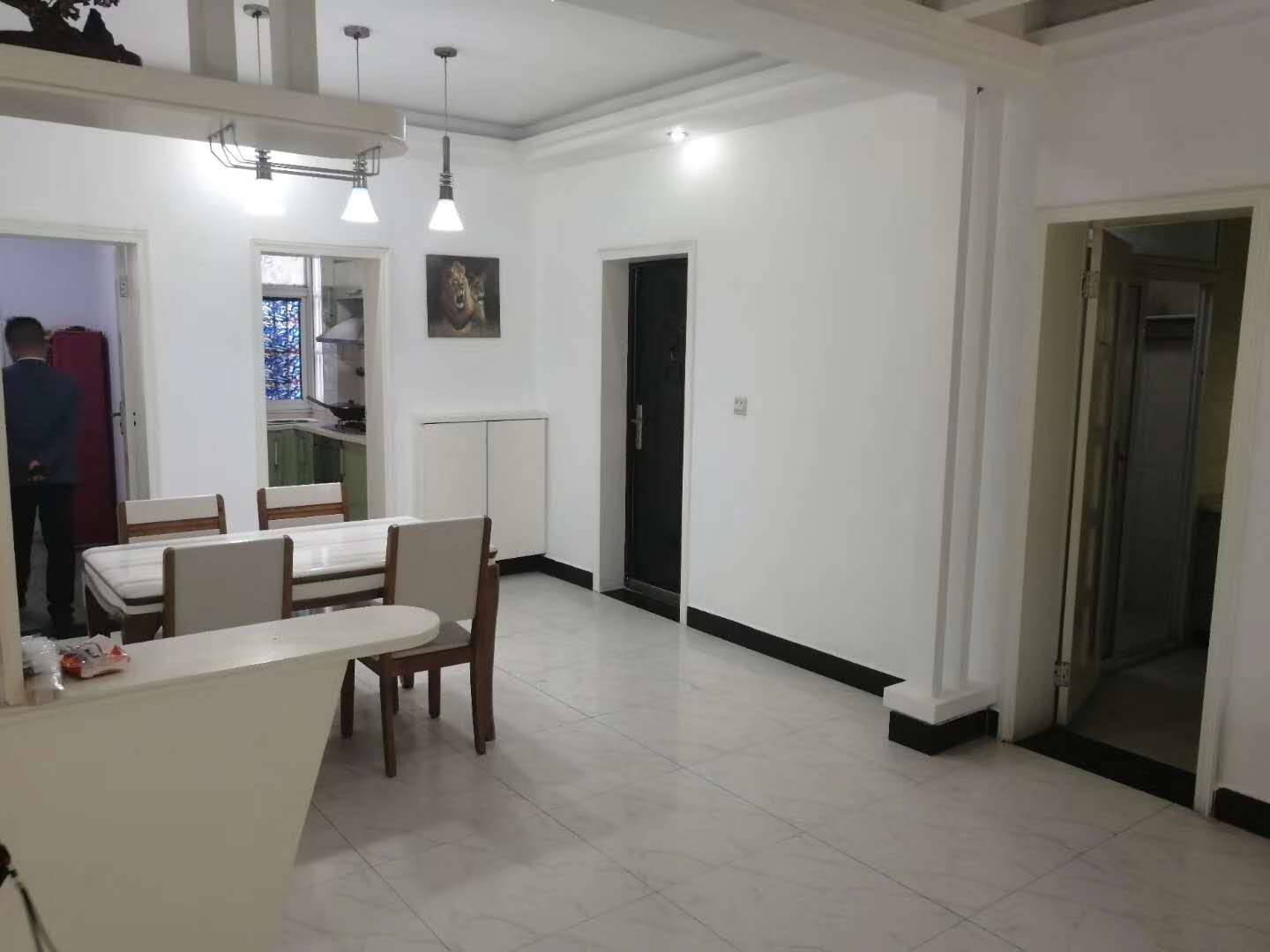 武商旁边步梯中层地段好价格漂亮业主诚意出