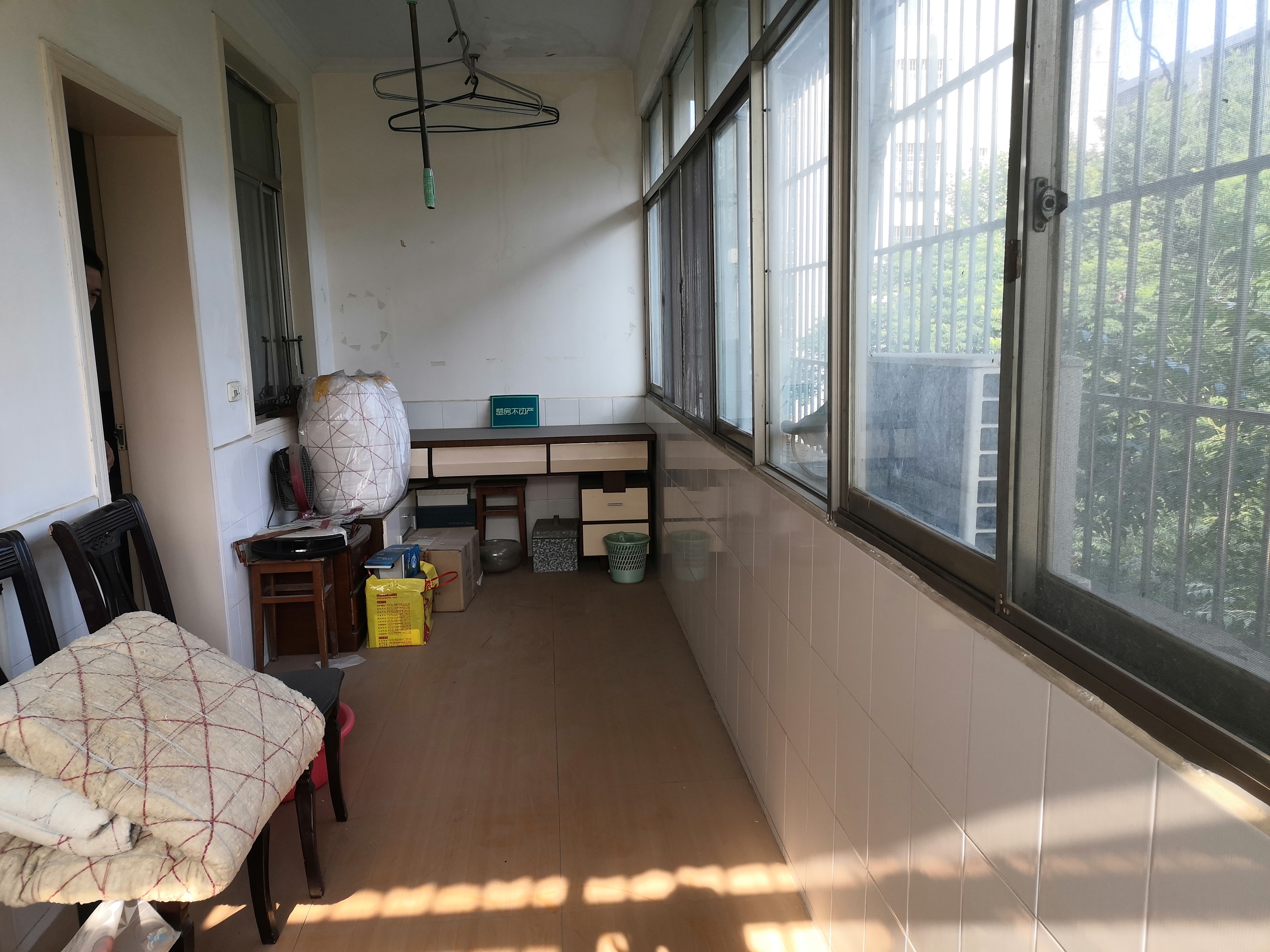 交通路华航小区大三房户型好南北通透楼层佳