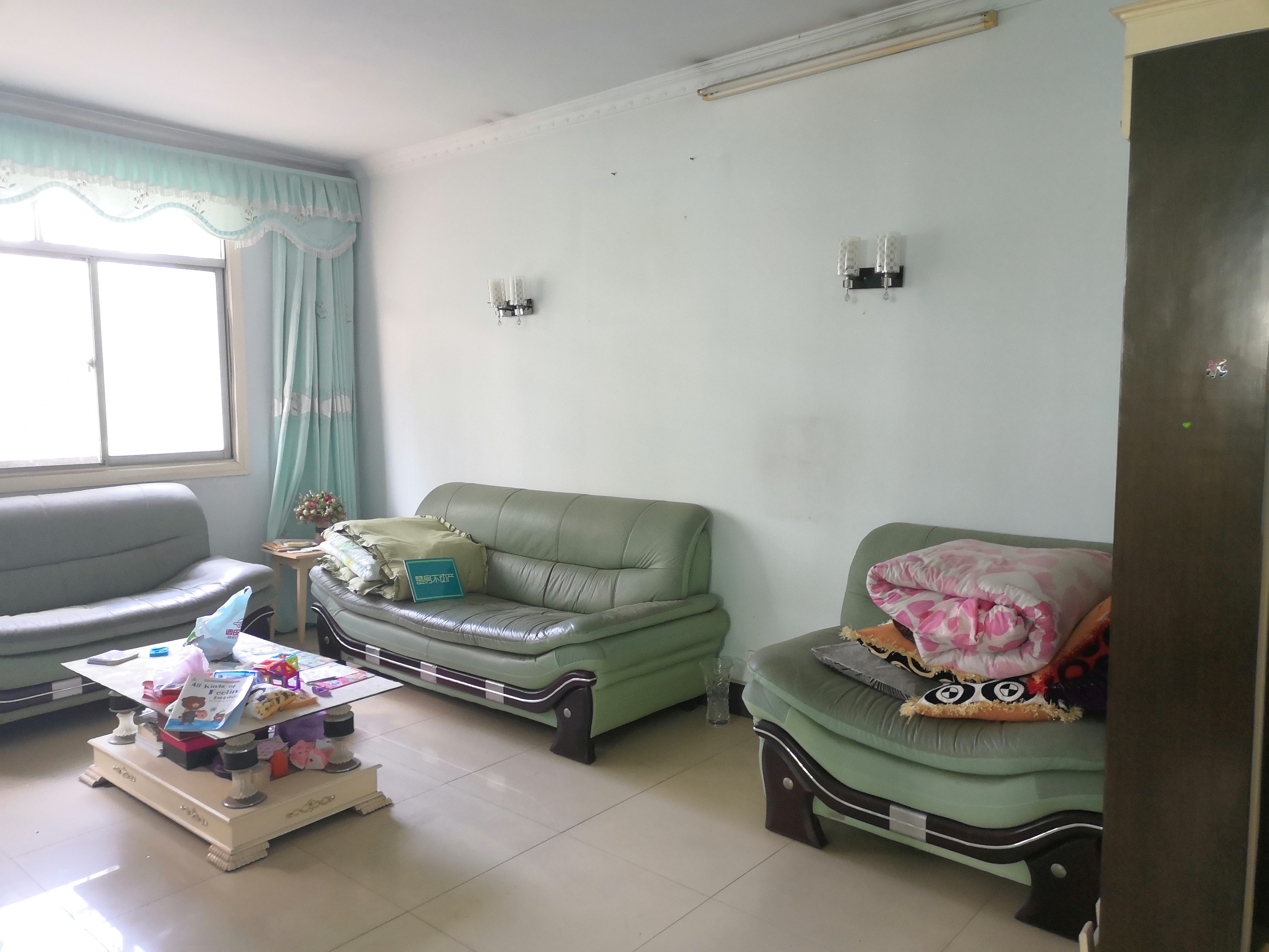 交通路华航小区大三房户型好南北通透楼层佳