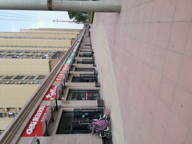 南城新区 热 金铺新二中正对面 自营 高