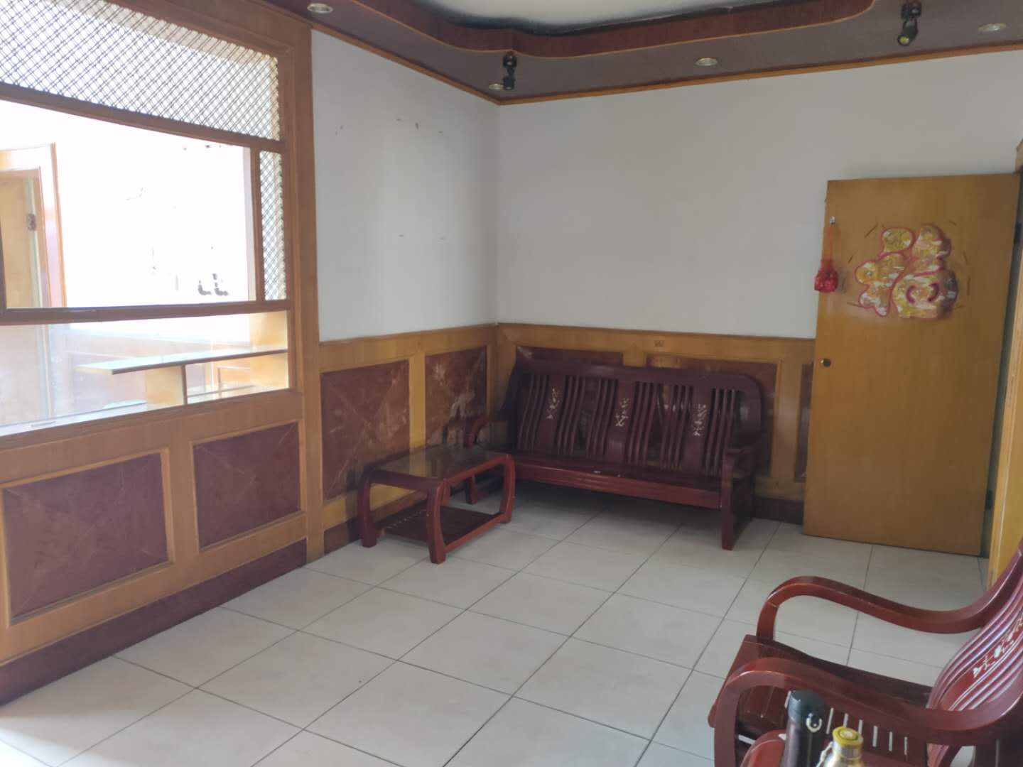 中药材公司宿舍楼 中层 三房 可过户