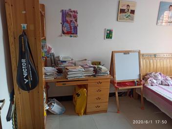 武商附近步梯中层精装三房可按揭