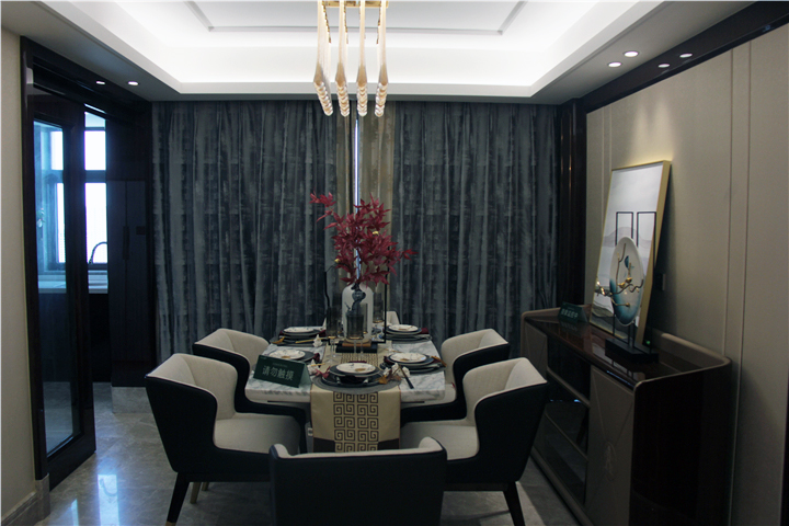 绿地·香格里拉 | 奢阔四房 珍藏三代同堂时光