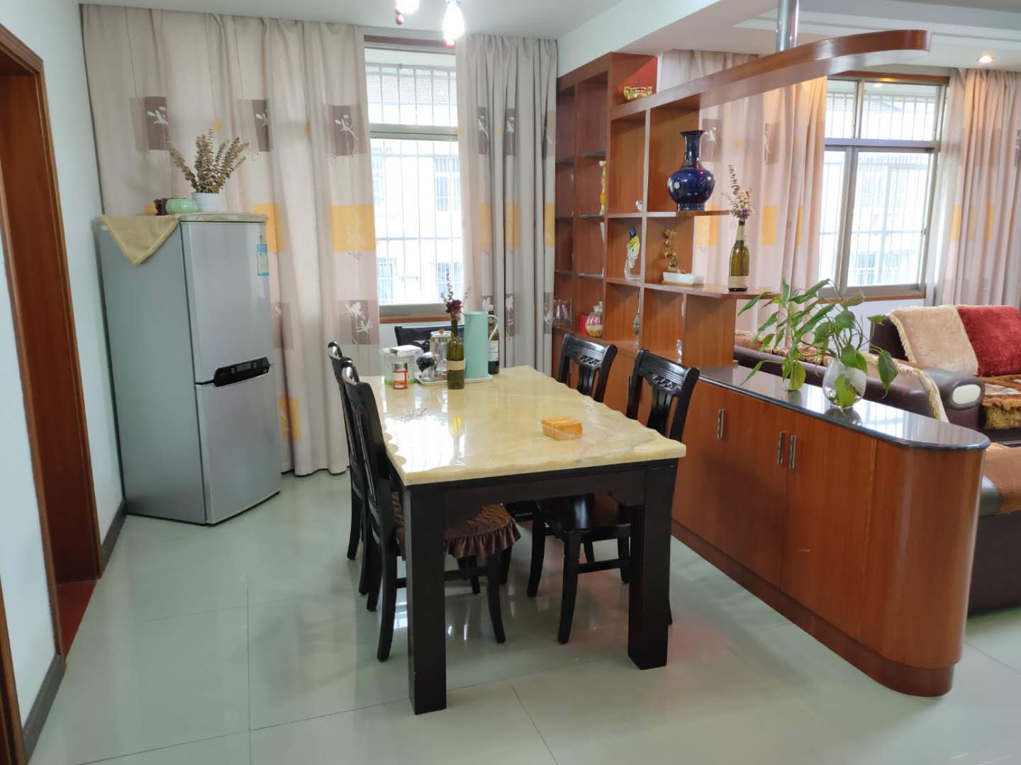 沙嘴公安局宿舍全屋精装修小区有停车位可按揭