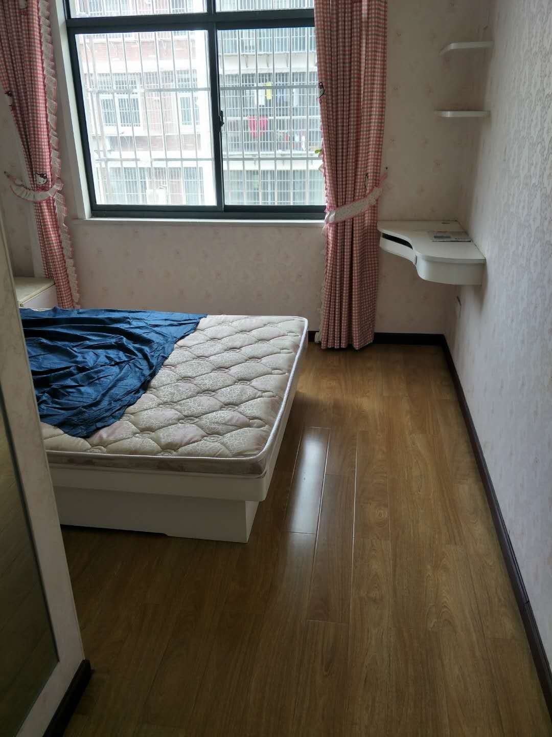 低价出售，地理位置优越。