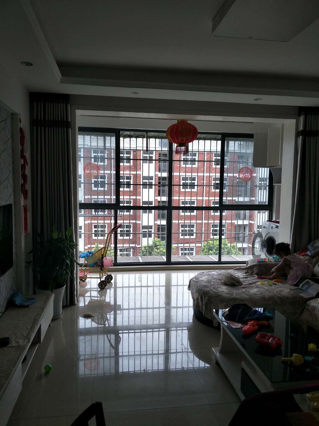 低价出售，地理位置优越。