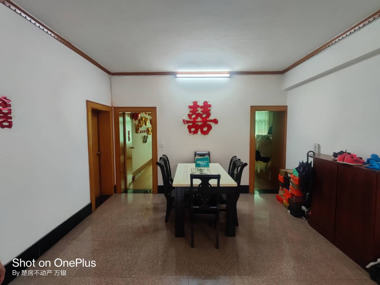 步行街旁公安局宿舍大三房带储藏室方便停车安全