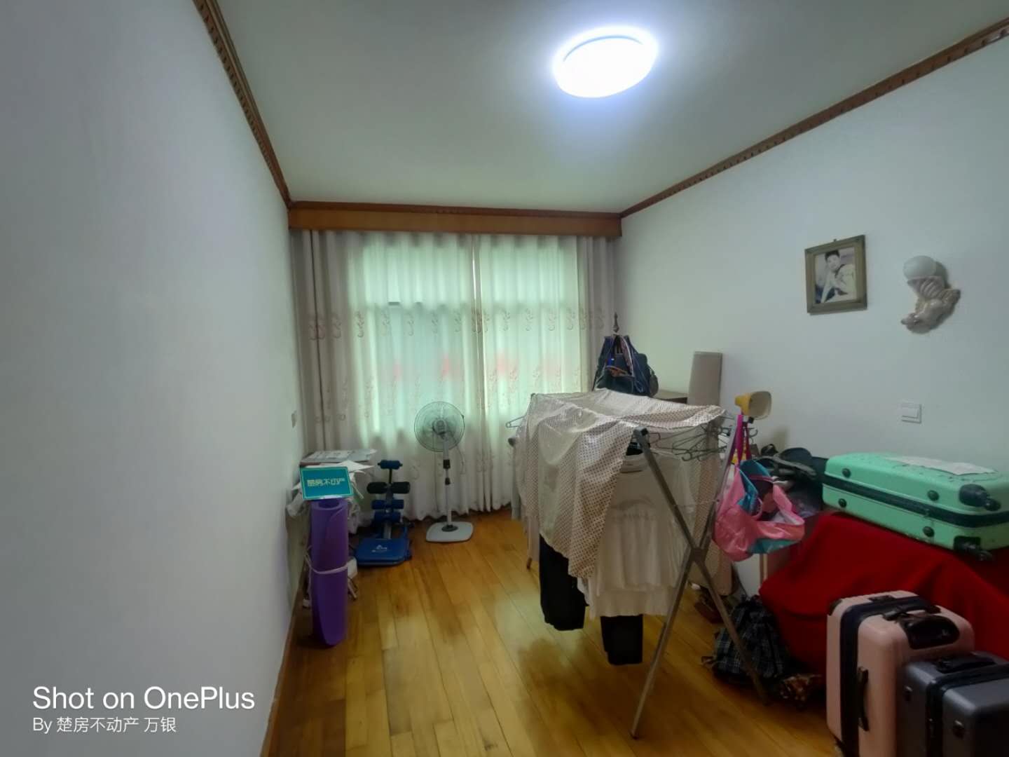 步行街旁公安局宿舍大三房带储藏室方便停车安全