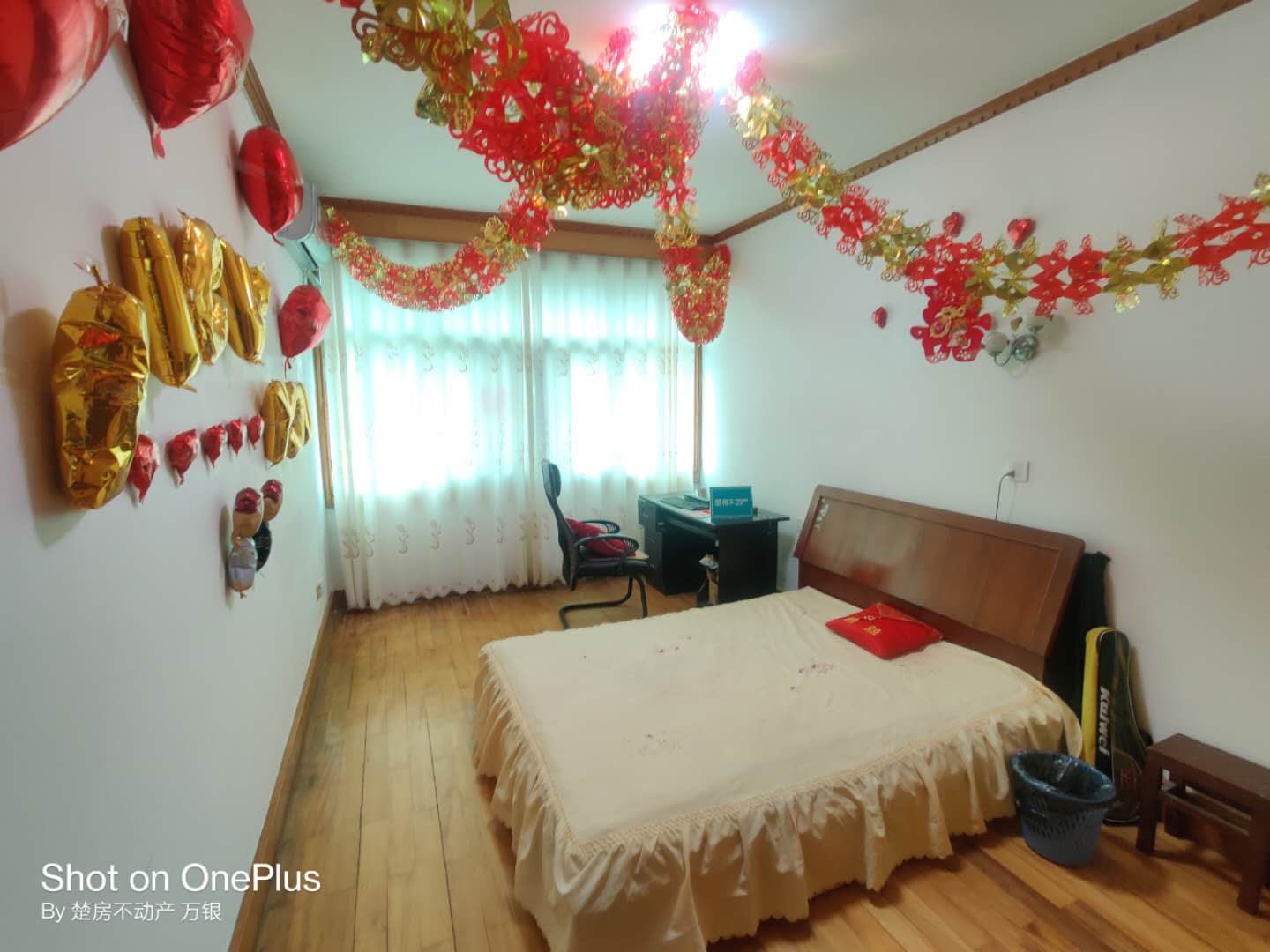 步行街旁公安局宿舍大三房带储藏室方便停车安全