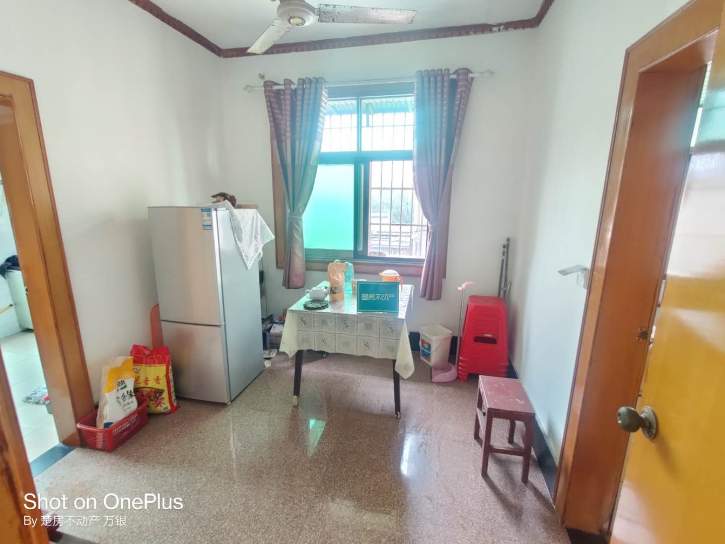 步行街旁公安局宿舍大三房带储藏室方便停车安全