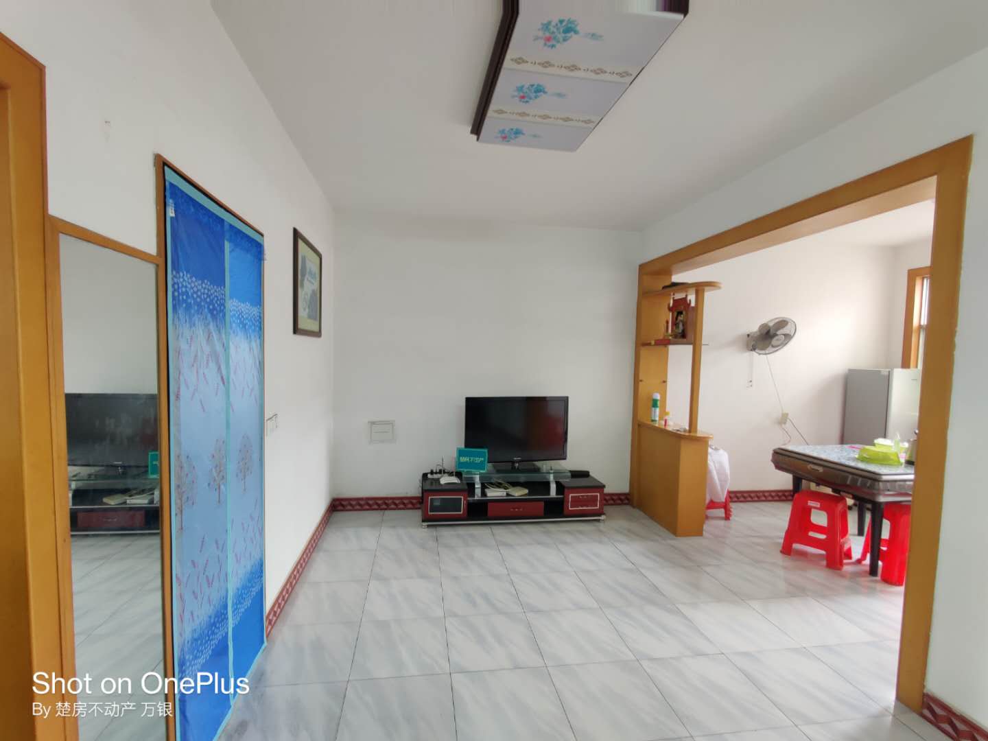 纽芬兰 华宝小区  房屋敞亮 每间房通风 阳台大 楼层好 可随看房