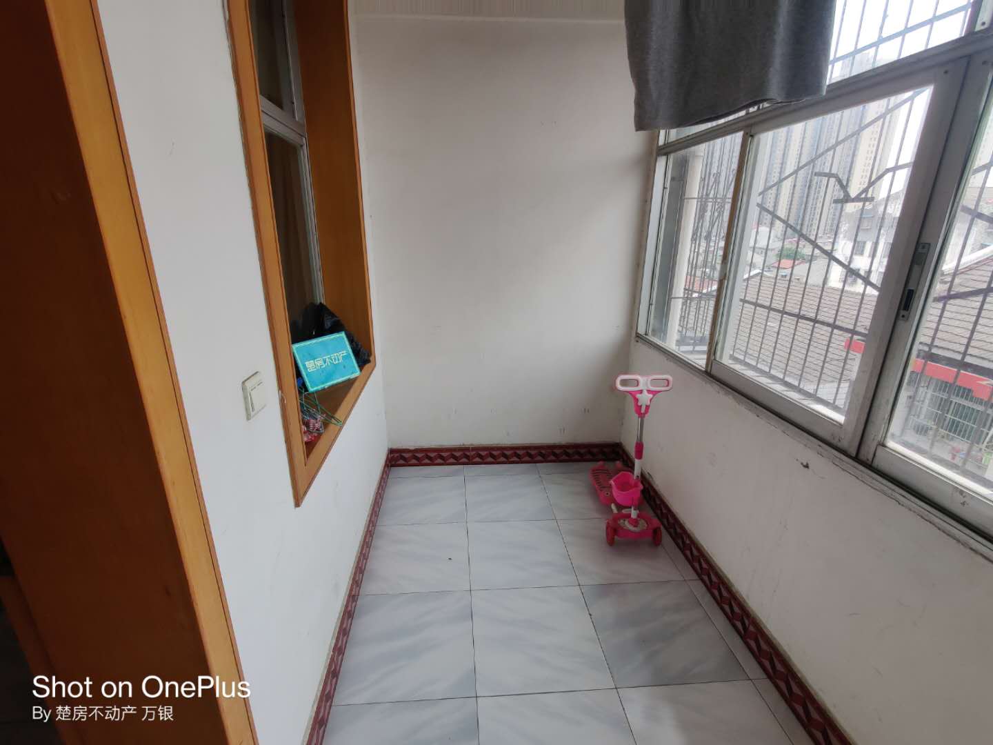 纽芬兰华宝小区房屋敞亮每间房通风阳台大楼层好可随看房