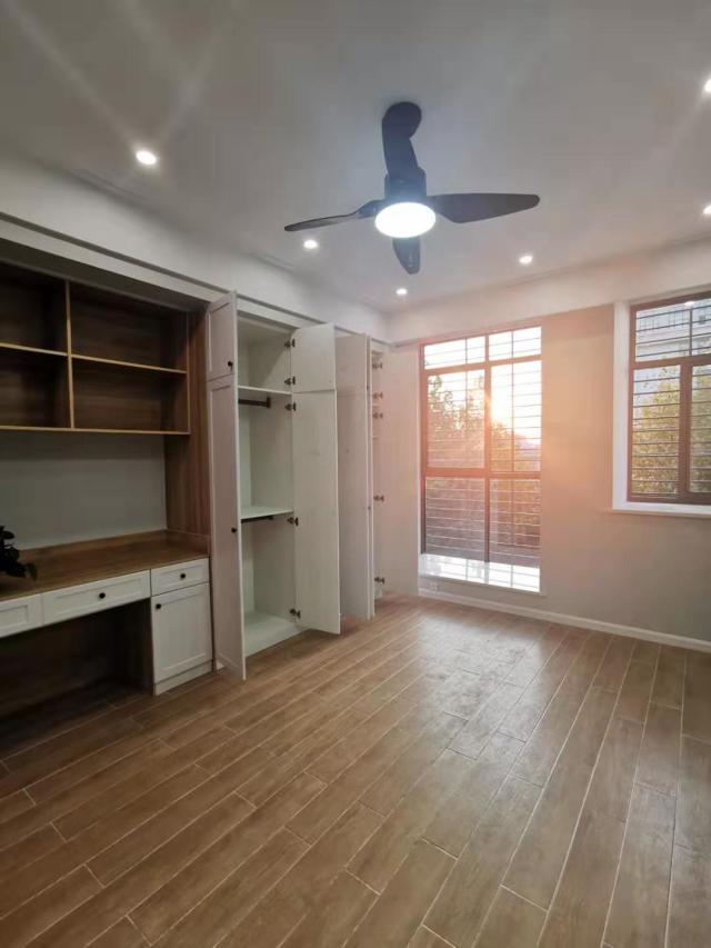 一中附近 电梯现房36-110平灵动空间均价368 7万直接办理不动产权证